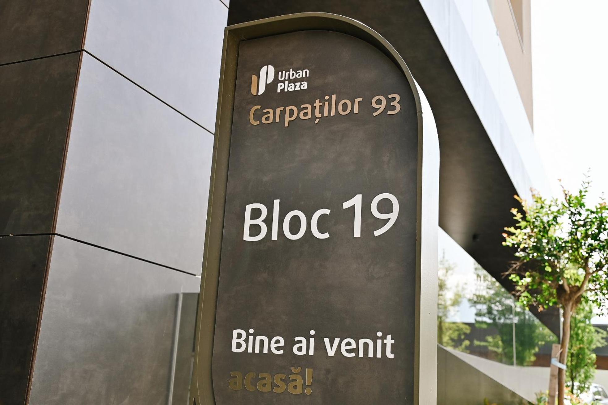 Urban Plaza - Aparthotel Brașov Exterior foto
