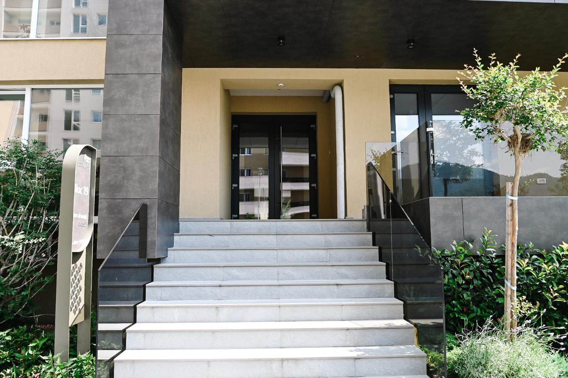 Urban Plaza - Aparthotel Brașov Exterior foto